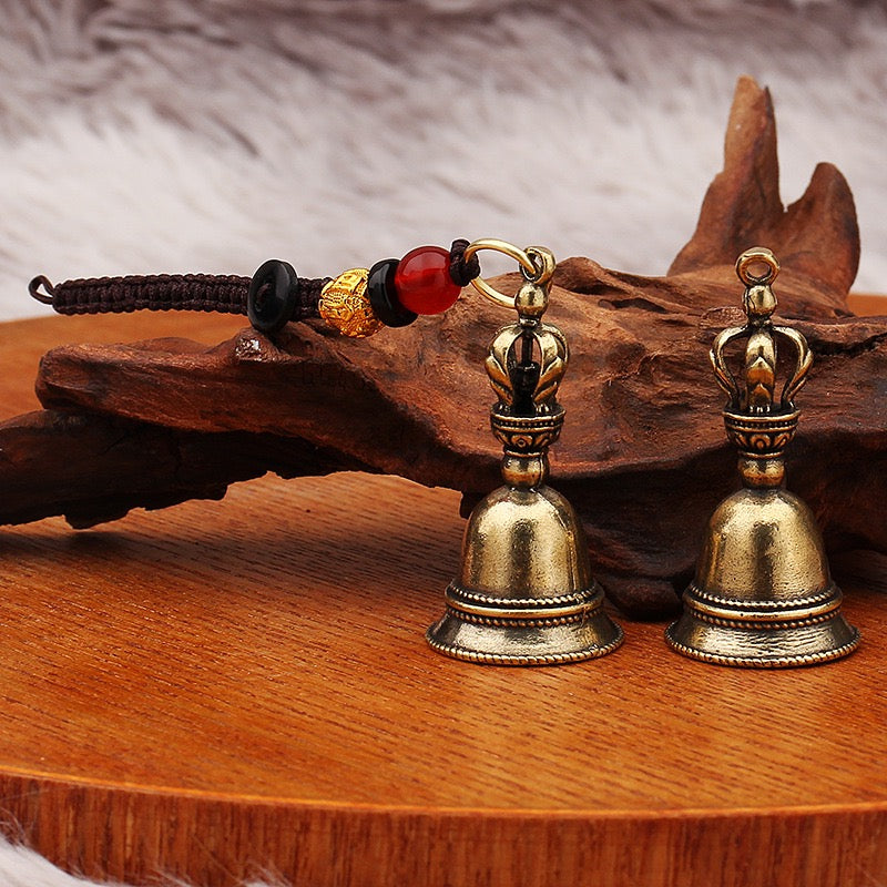 Campana de latón para someter demonios; instrumento ritual de cobre; hecho a mano